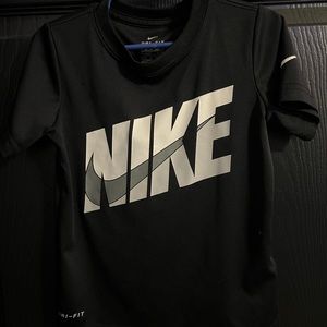 Nike t shirt